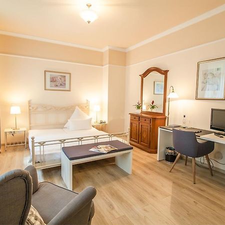 Hofgut Dippelshof Hotel- Und Restaurant Kg Muehltal  Экстерьер фото